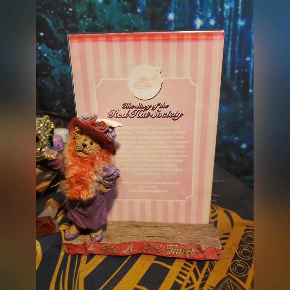 **VINTAGE FIND** Boyd's Bears Red Hat Society teddy picture frame